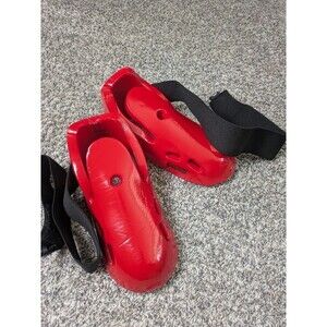 ProForce Lightning Kicks Karate Taekwondo sparring boots Red Kids Size 3/4